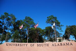 Everything About University of Alabama History and Campus